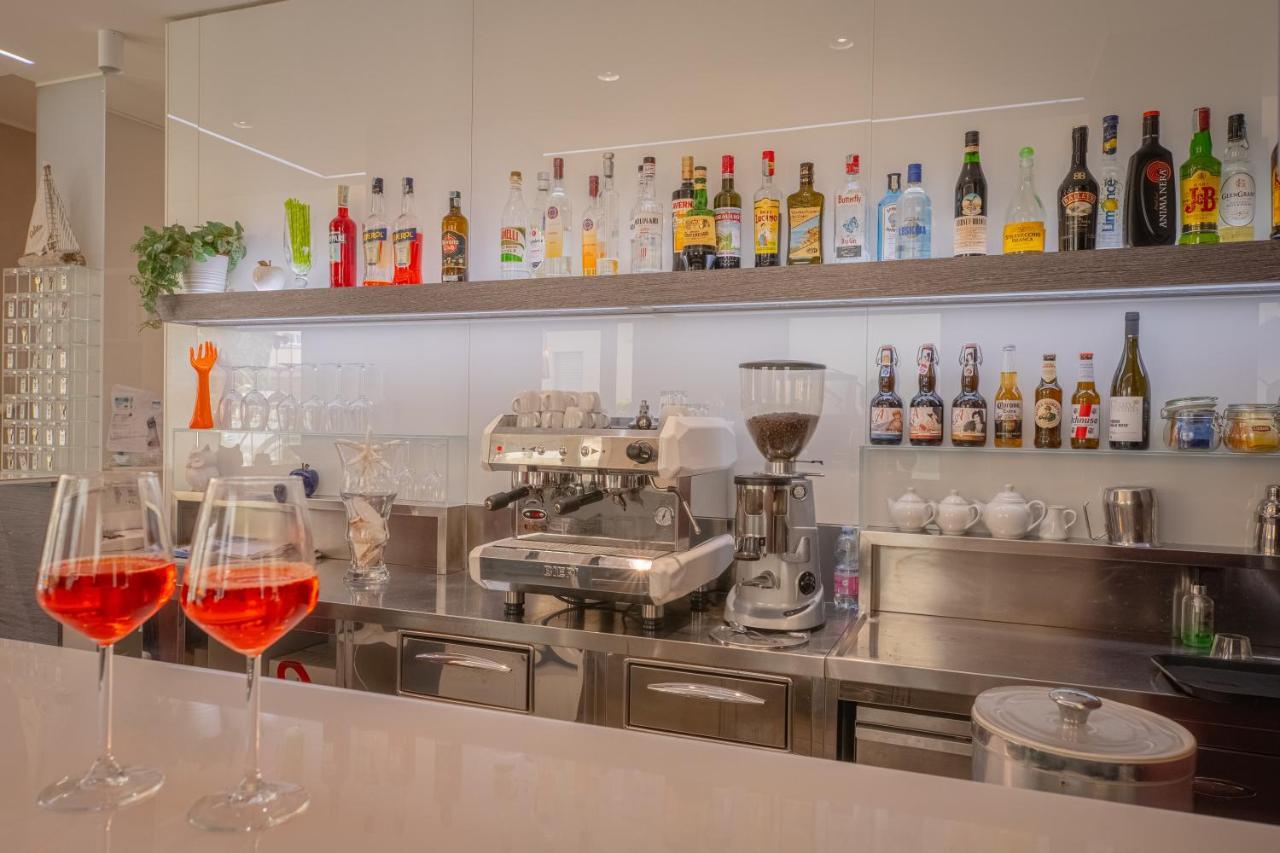 Design Hotel Astra B&B Misano Adriatico Εξωτερικό φωτογραφία