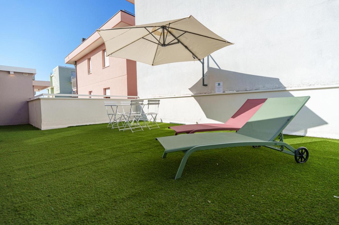 Design Hotel Astra B&B Misano Adriatico Εξωτερικό φωτογραφία